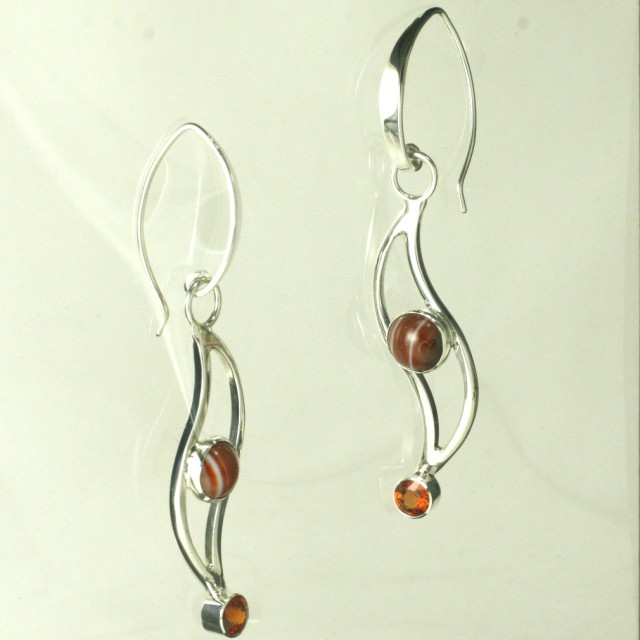 Sardonyx and Garnet Earrings